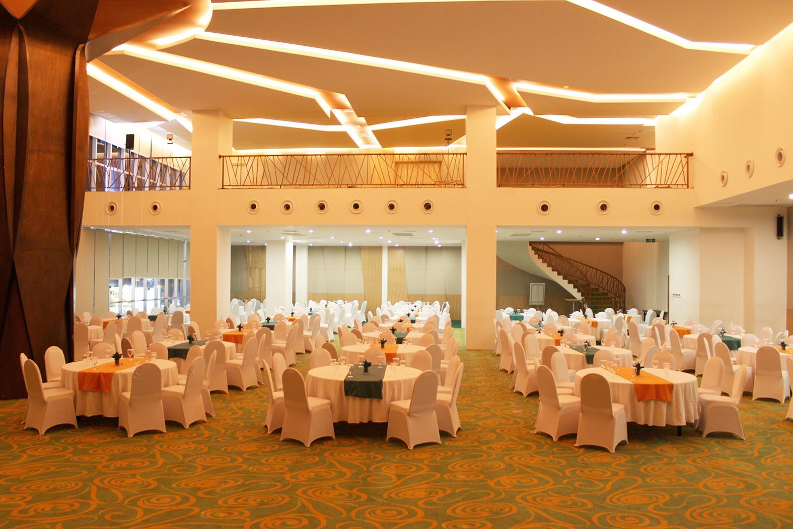 โรงแรมแฮริส ปนเตียนะก์ ปอนเตียนัค ภายนอก รูปภาพ
